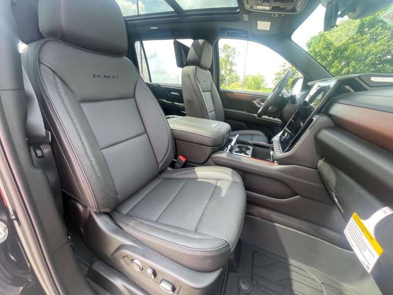 2025 GMC Yukon XL