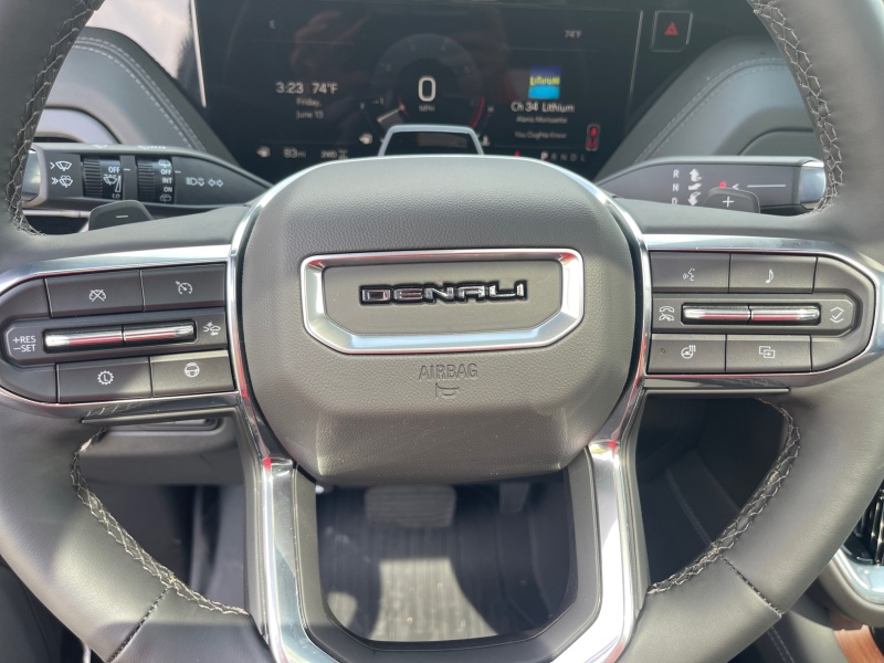 2025 GMC Yukon XL
