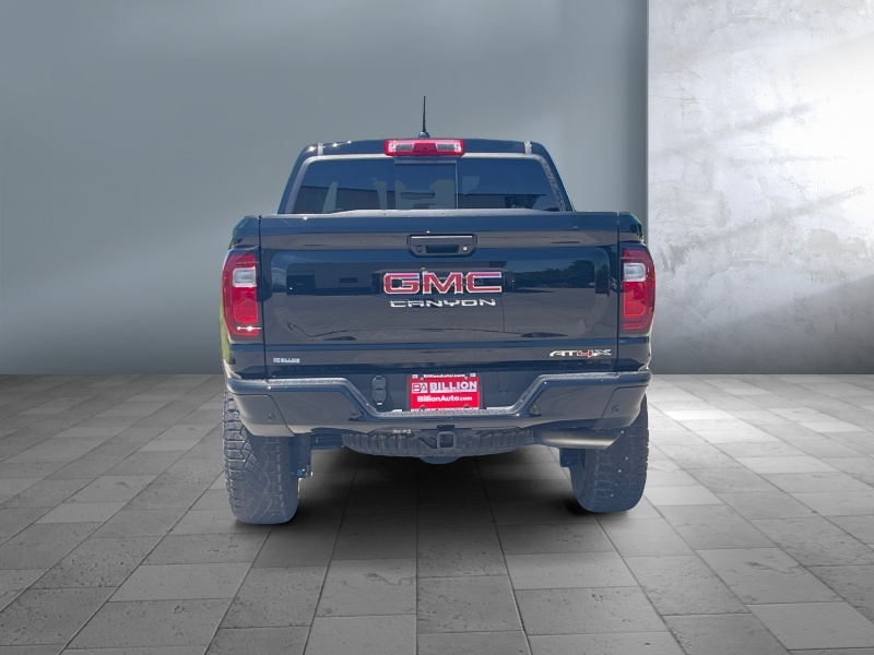 2025 GMC Canyon