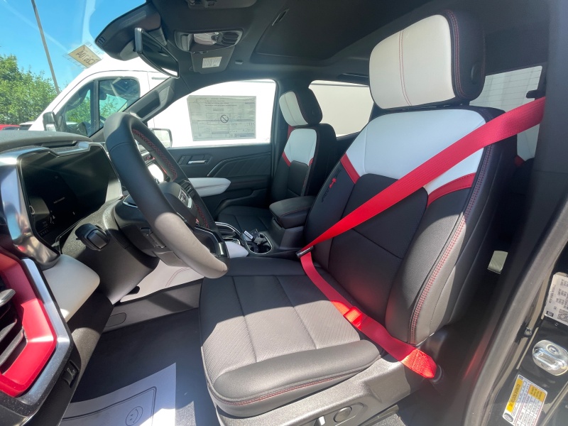 2025 GMC Canyon