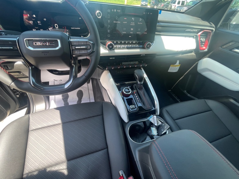 2025 GMC Canyon