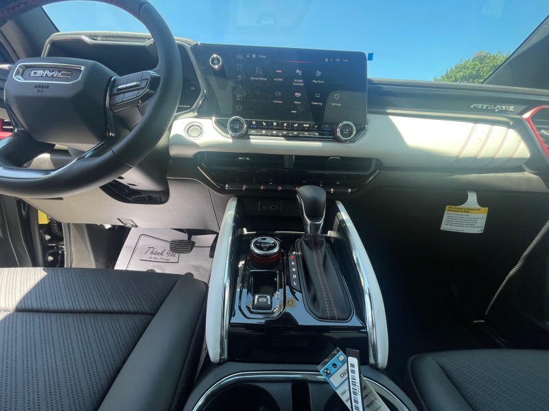 2025 GMC Canyon