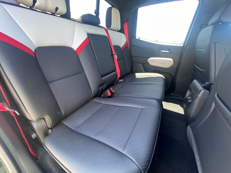 2025 GMC Canyon