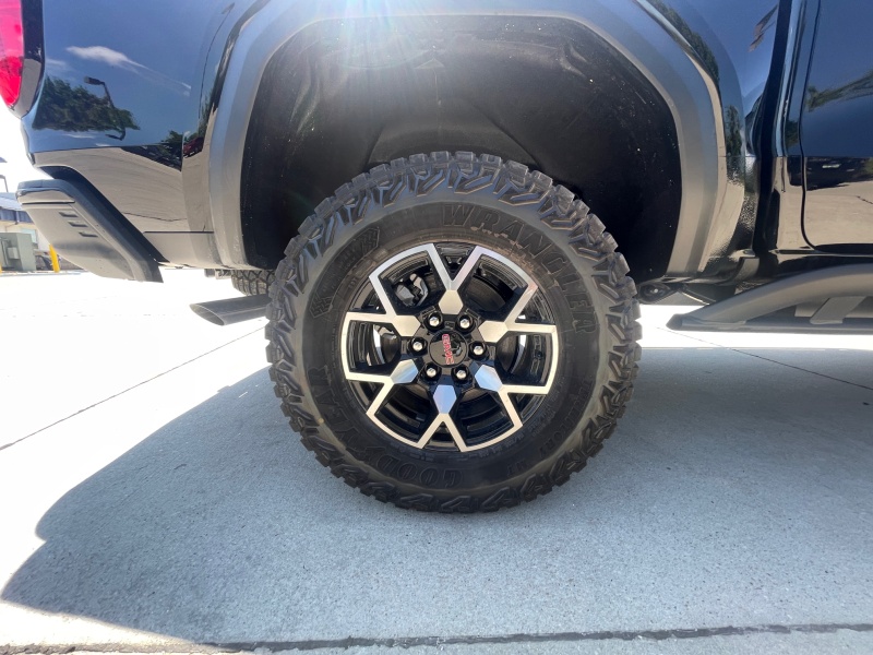 2025 GMC Canyon