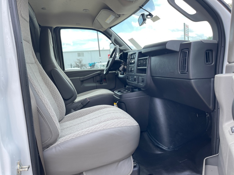 2025 Chevrolet Express Commercial Cutaway