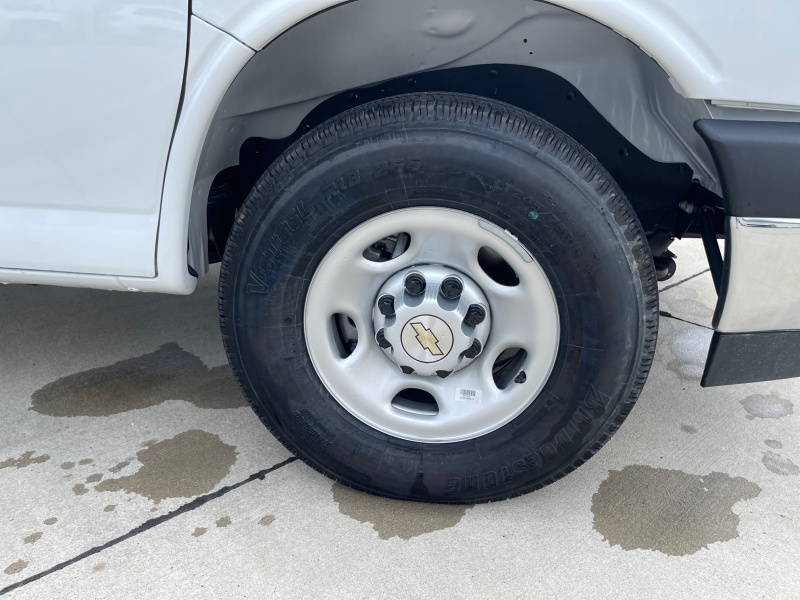 2025 Chevrolet Express Commercial Cutaway