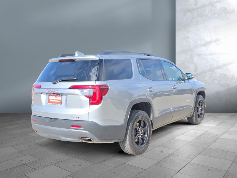 2023 GMC Acadia