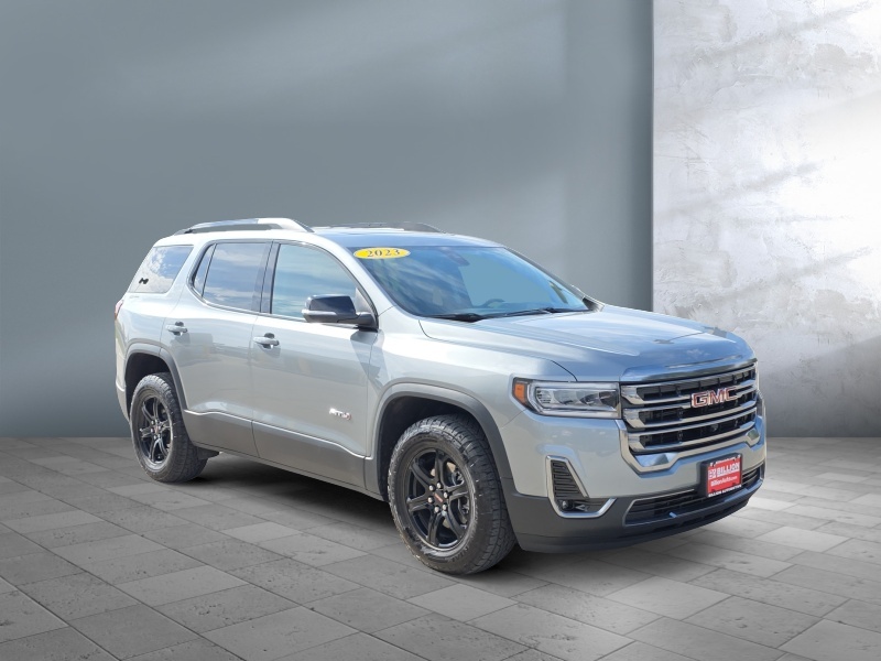2023 GMC Acadia