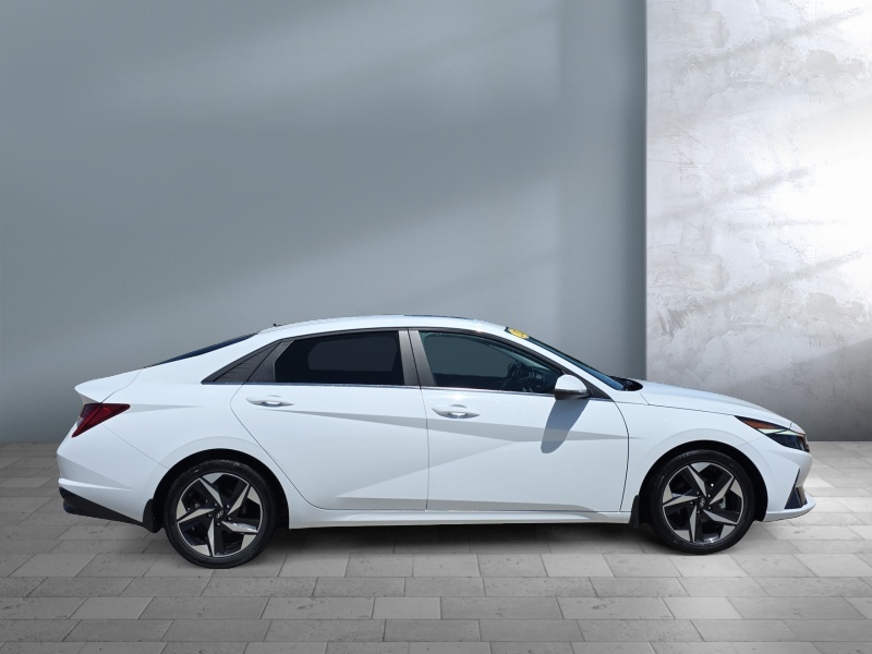 2023 Hyundai Elantra Hybrid