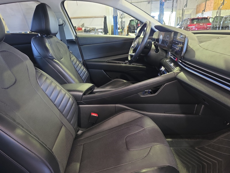 2023 Hyundai Elantra Hybrid
