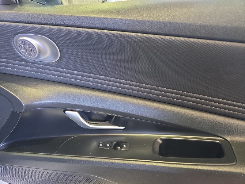 2023 Hyundai Elantra Hybrid