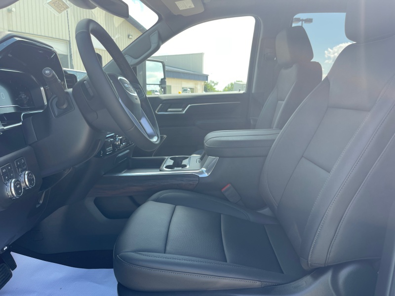 2025 GMC Sierra 3500HD