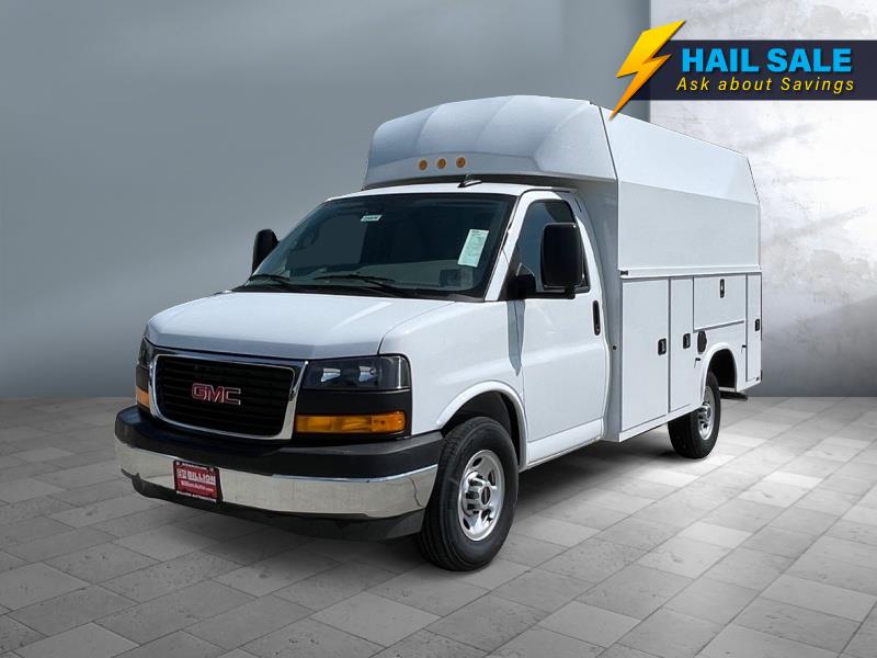 2025 GMC Savana Commercial Cutaway