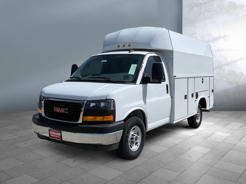 2025 GMC Savana Commercial Cutaway