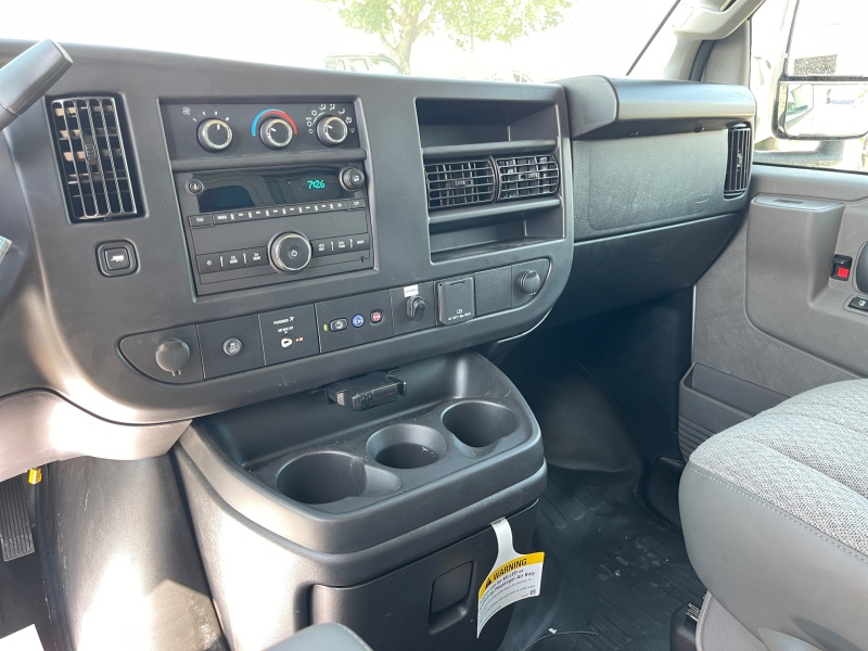 2025 GMC Savana Commercial Cutaway