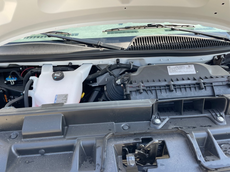 2025 GMC Savana Commercial Cutaway