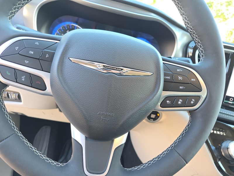 2023 Chrysler Pacifica