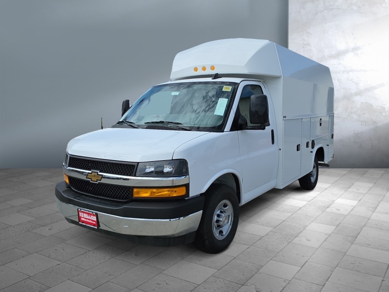 New 2025 Chevrolet Express Commercial Cutaway 3500 Van 139 Vans