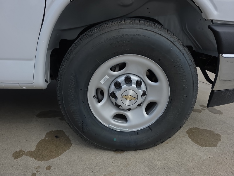 2025 Chevrolet Express Commercial Cutaway