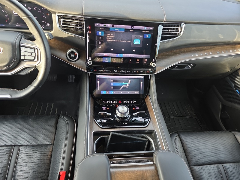 2022 Jeep Grand Wagoneer