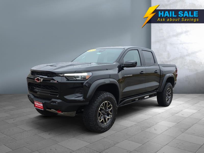 Used 2024 Chevrolet Colorado  ZR2