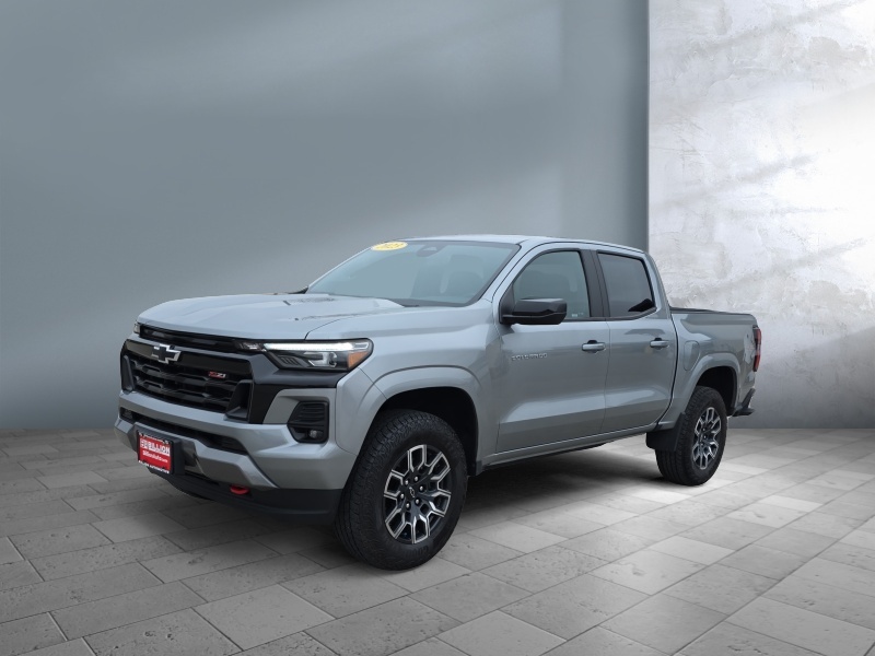 Used 2023 Chevrolet Colorado  Z71 Trucks