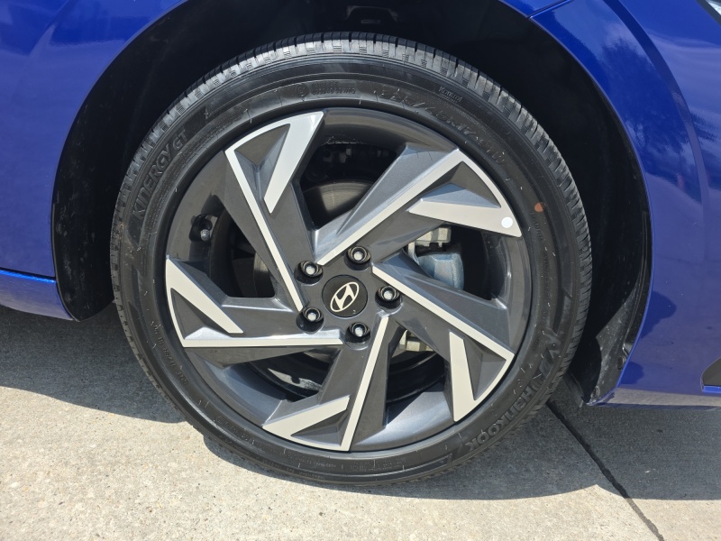 2025 Hyundai Elantra Hybrid
