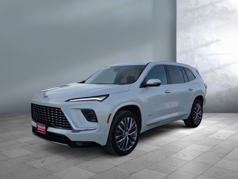 Used 2025 Buick Enclave Avenir Crossovers