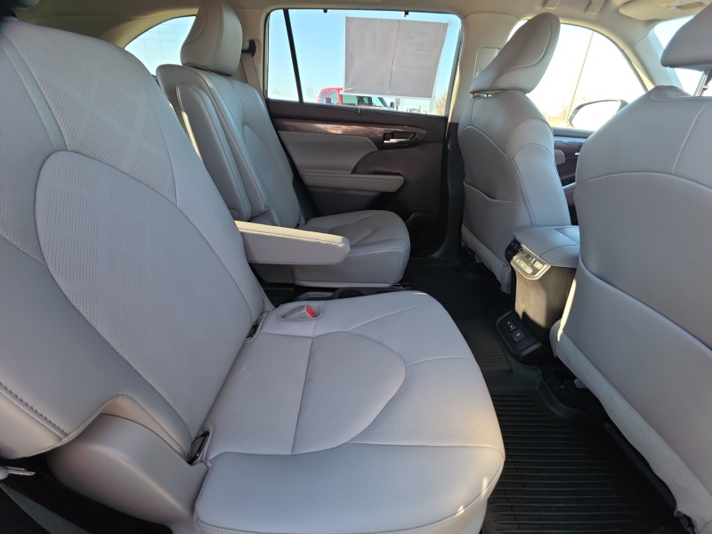 2022 Toyota Highlander