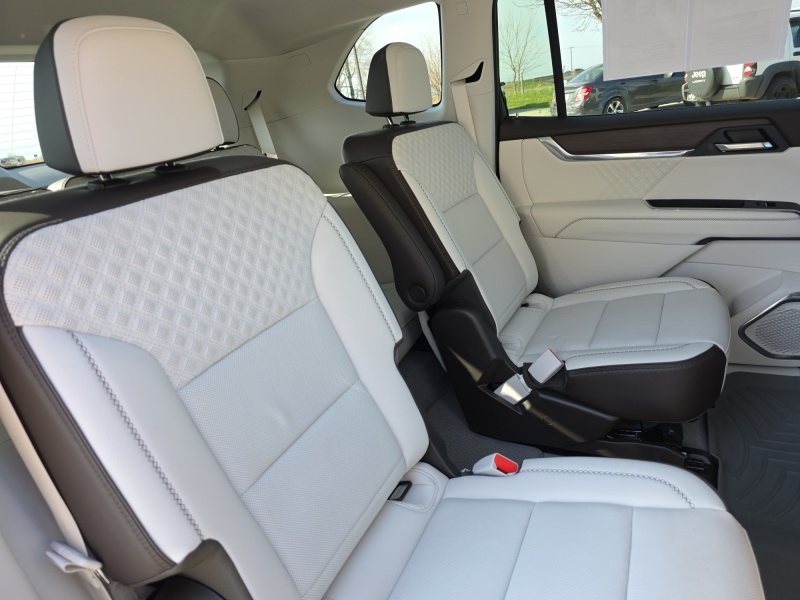 2024 GMC Acadia
