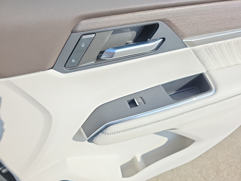 2024 GMC Acadia