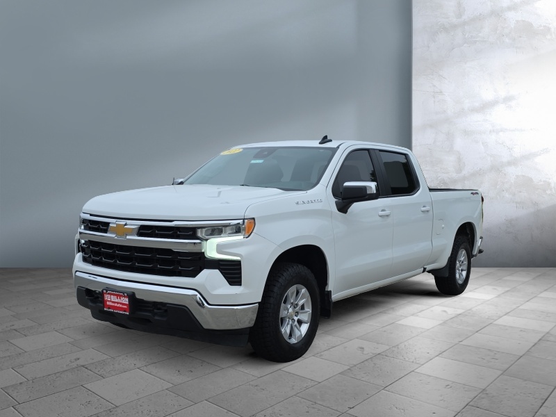 Used 2022 Chevrolet Silverado 1500 LT Trucks