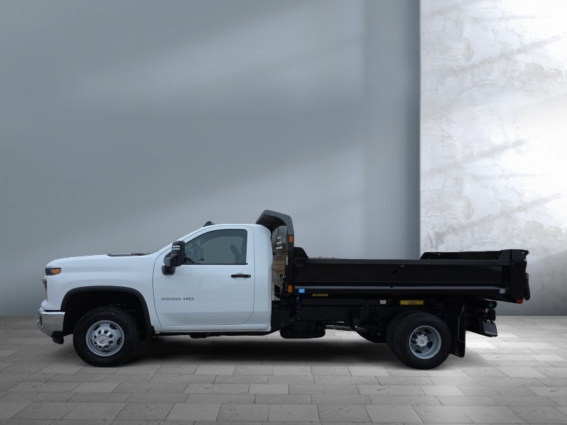 2025 Chevrolet Silverado 3500HD CC