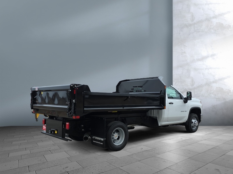 2025 Chevrolet Silverado 3500HD CC