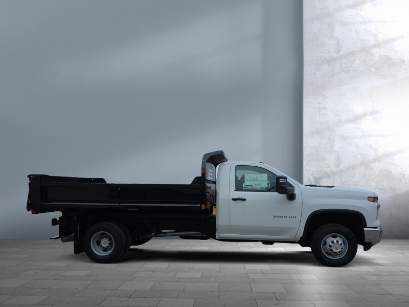 2025 Chevrolet Silverado 3500HD CC