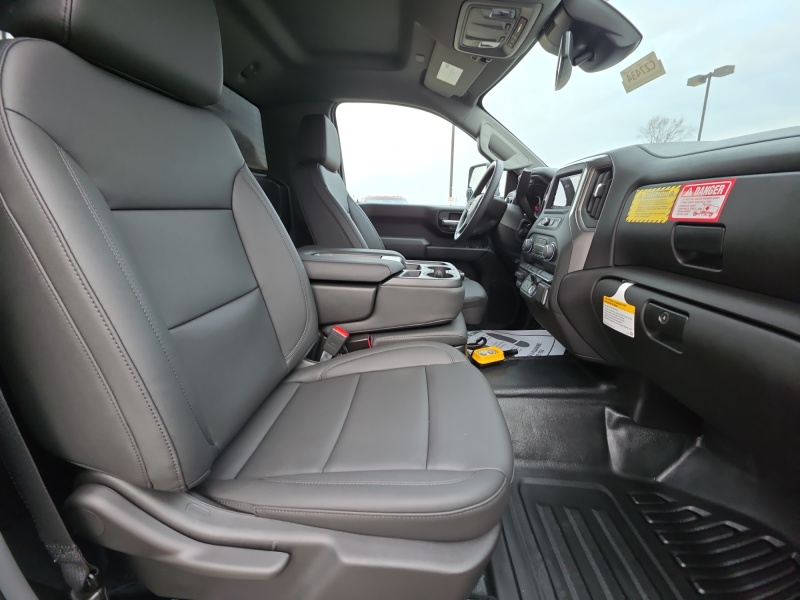 2025 Chevrolet Silverado 3500HD CC