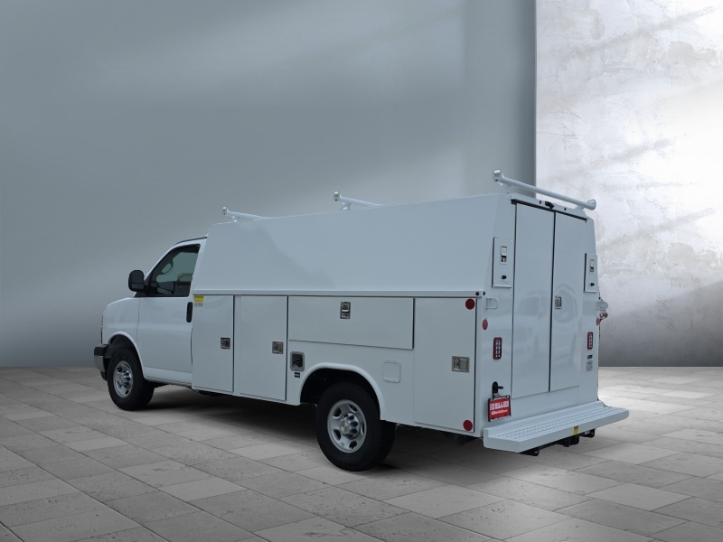 2026 Chevrolet Express Commercial Cutaway