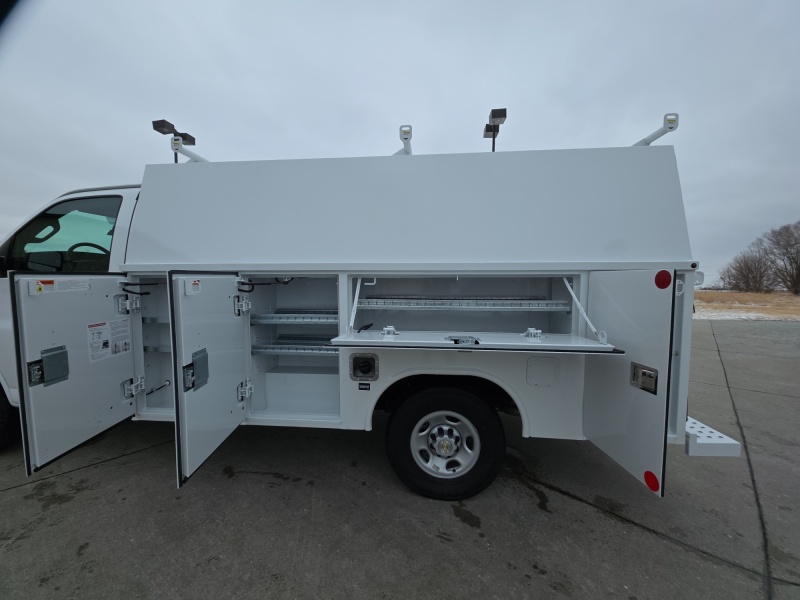 2026 Chevrolet Express Commercial Cutaway