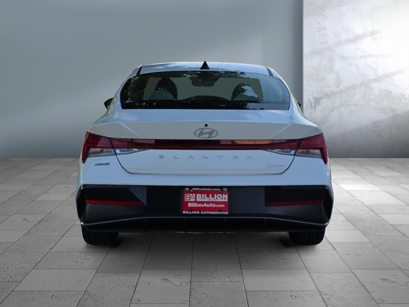 2025 Hyundai Elantra