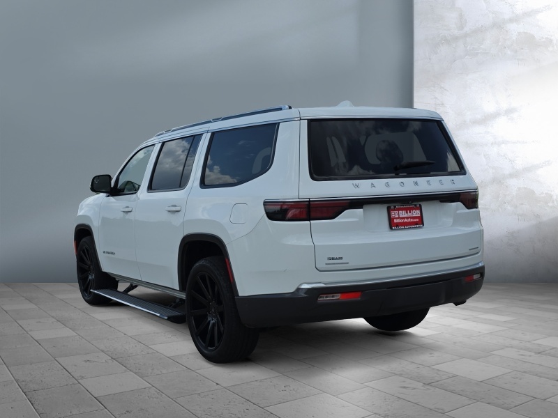 2022 Jeep Wagoneer
