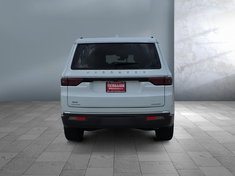 2022 Jeep Wagoneer