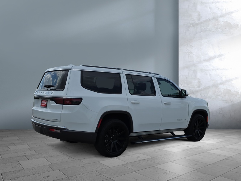 2022 Jeep Wagoneer