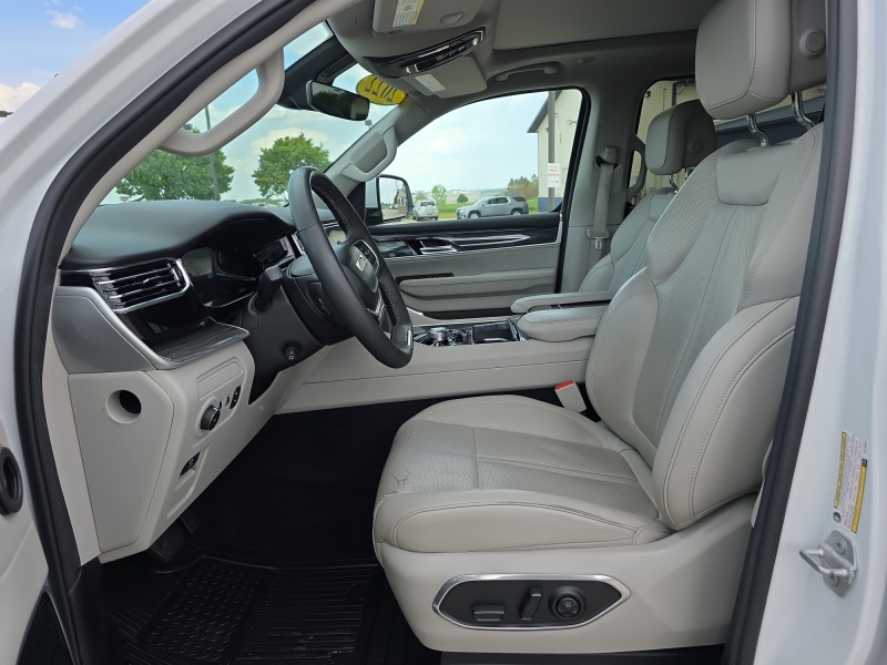 2022 Jeep Wagoneer