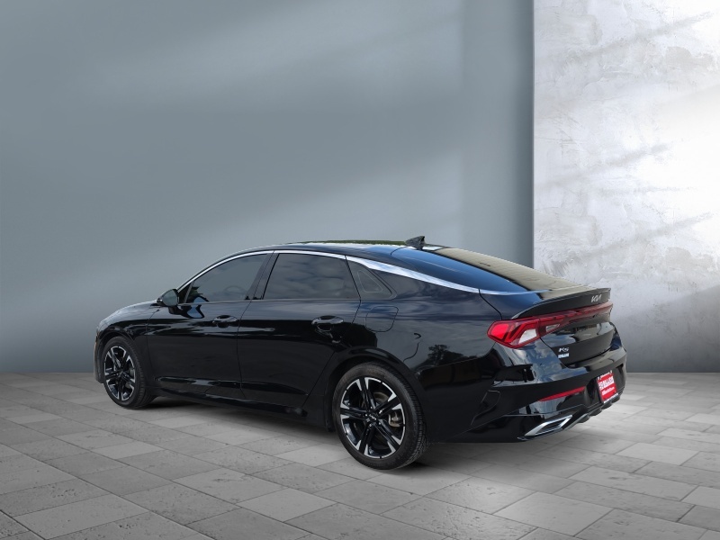 2022 Kia K5