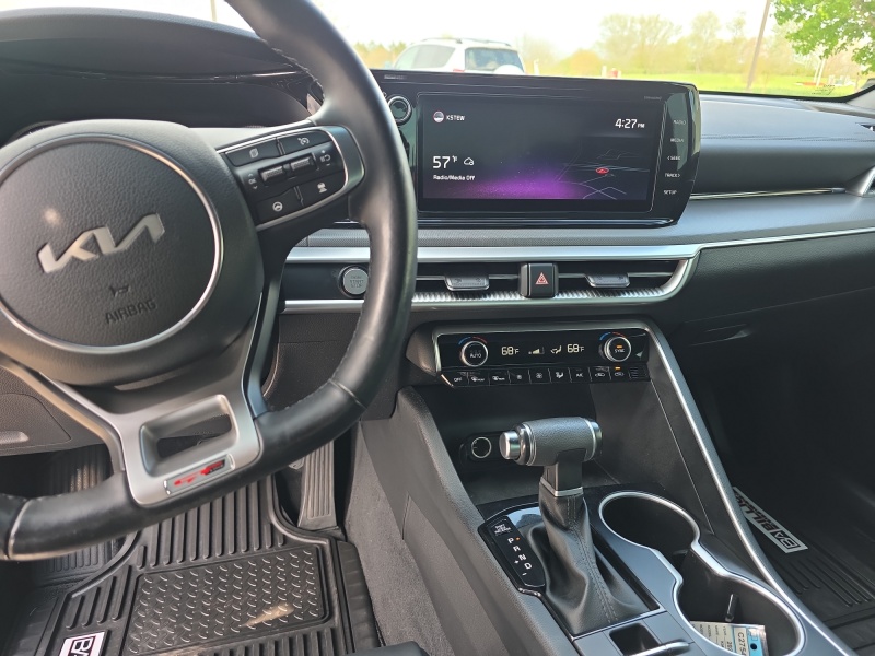 2022 Kia K5