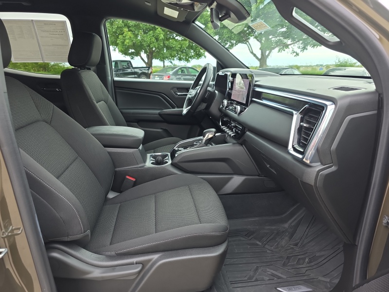 2025 GMC Canyon