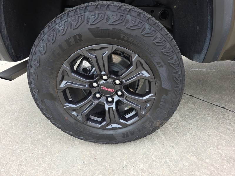 2025 GMC Canyon