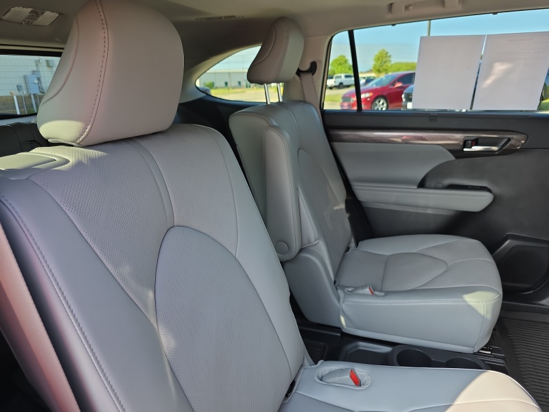 2024 Toyota Highlander