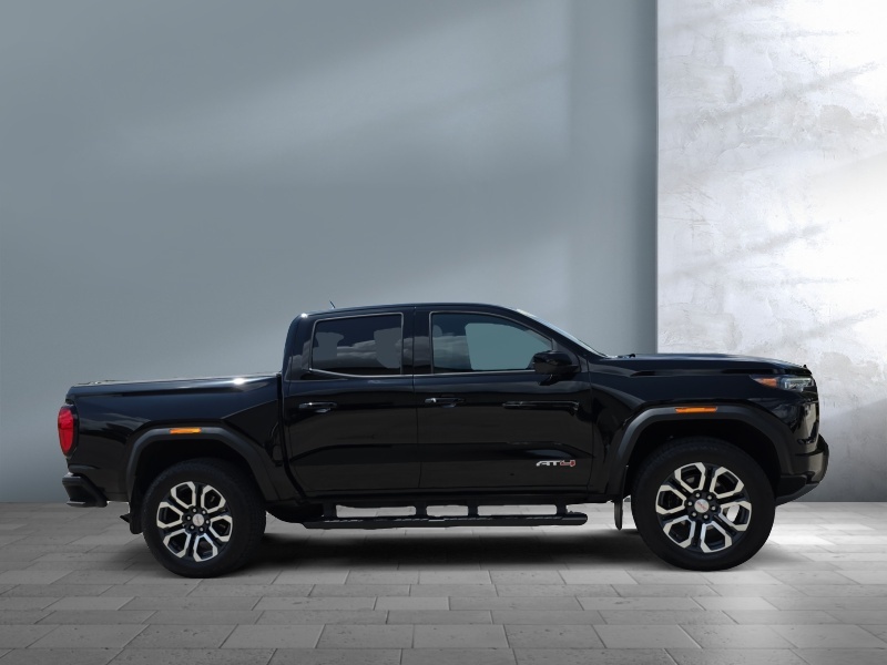 2024 GMC Canyon