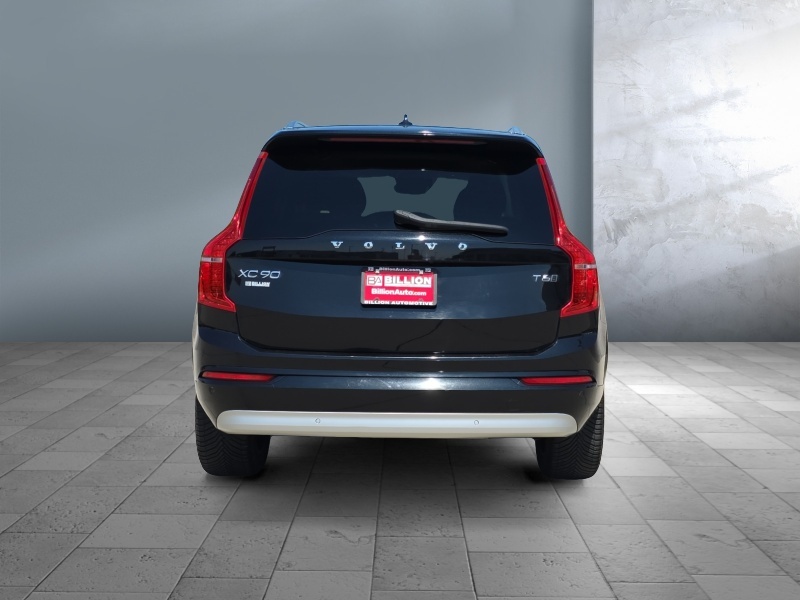 2022 Volvo XC90